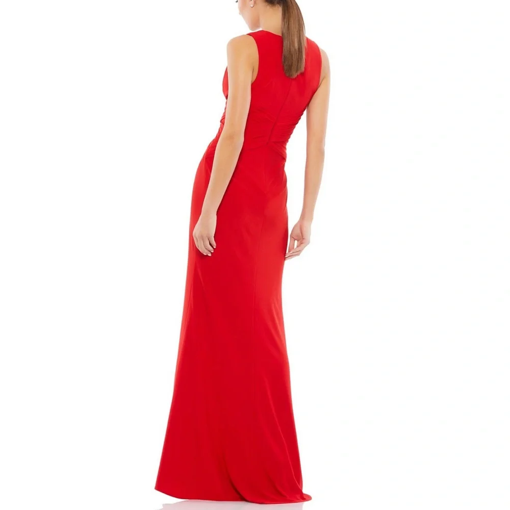Mac Duggal Red V-Neck V-Back Embellished Shoulders Gloor Length Gown - Reemoly - Picture 5 of 17